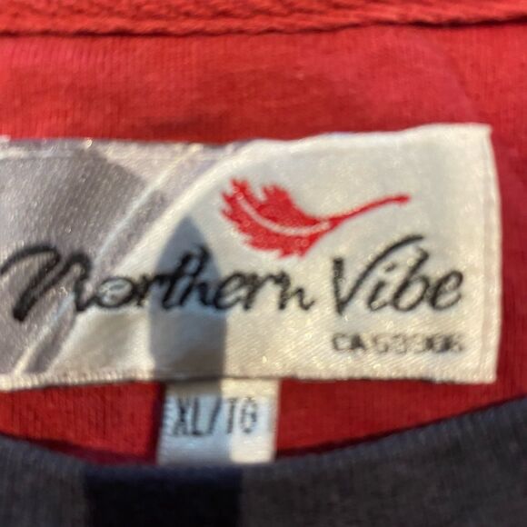 Northern vibe Canada shirt - Picture 2 of 4